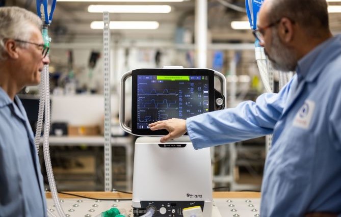 INTERVIEW. L'Élysée met à l'honneur un respirateur « made in France » conçu à Anthony